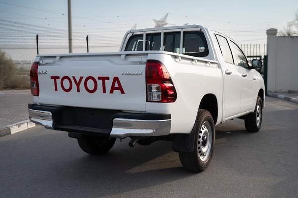 Toyota Hilux DLX Basic