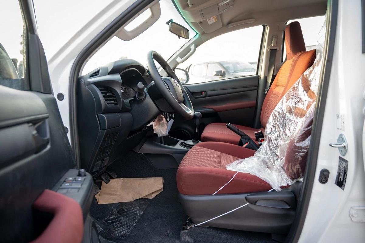 Toyota Hilux DLX Basic-17-17