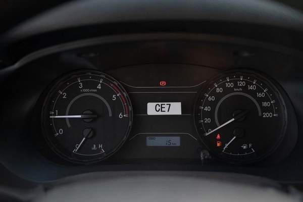 Toyota Hilux DLX Basic