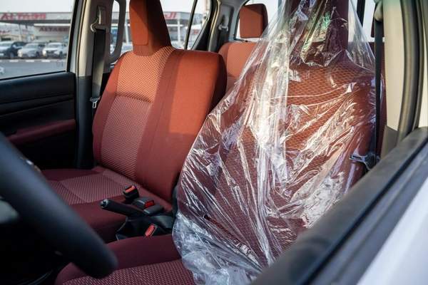 Toyota Hilux DLX Basic