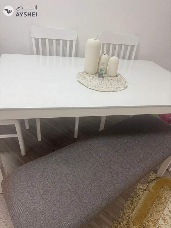 white dining table bench and 4seat