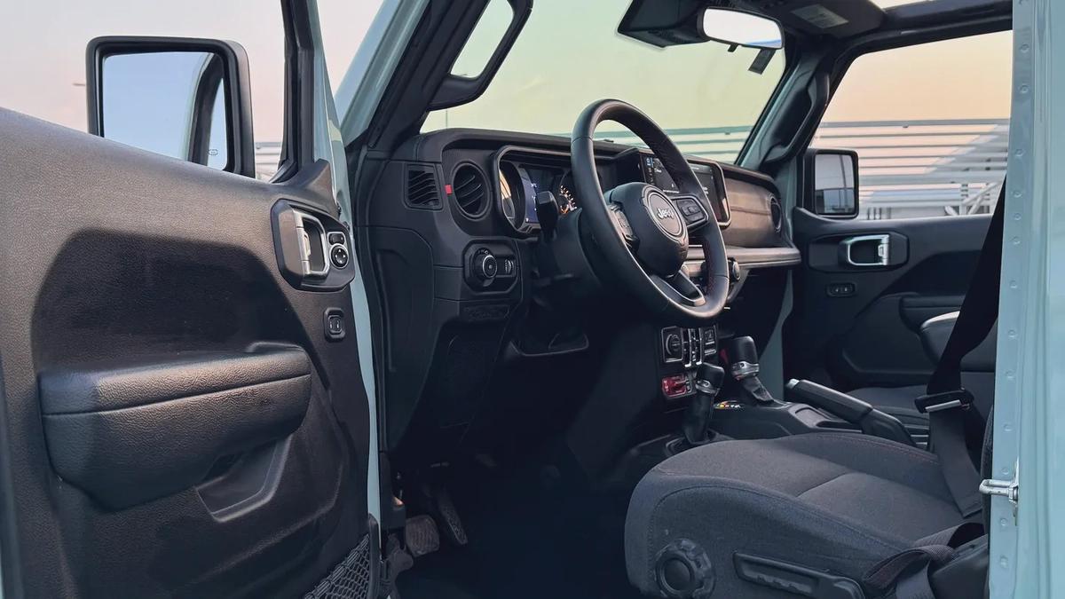 Jeep Wrangler Rubicon-2-2
