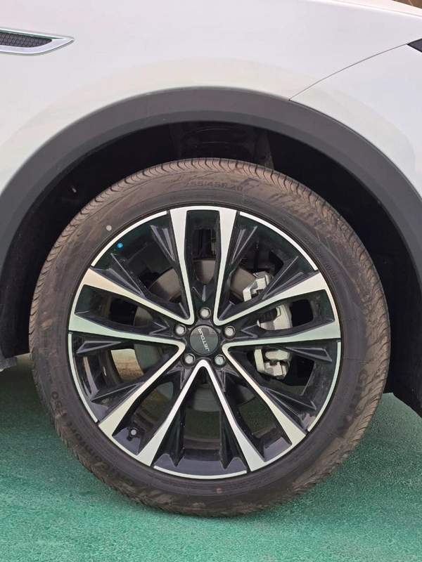 Jetour X70 Plus 1.6 TURBO