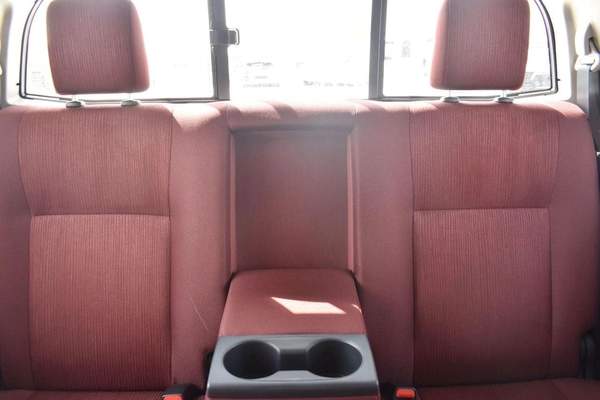 Toyota Hilux FULL OPTION SR5 AT 2.7