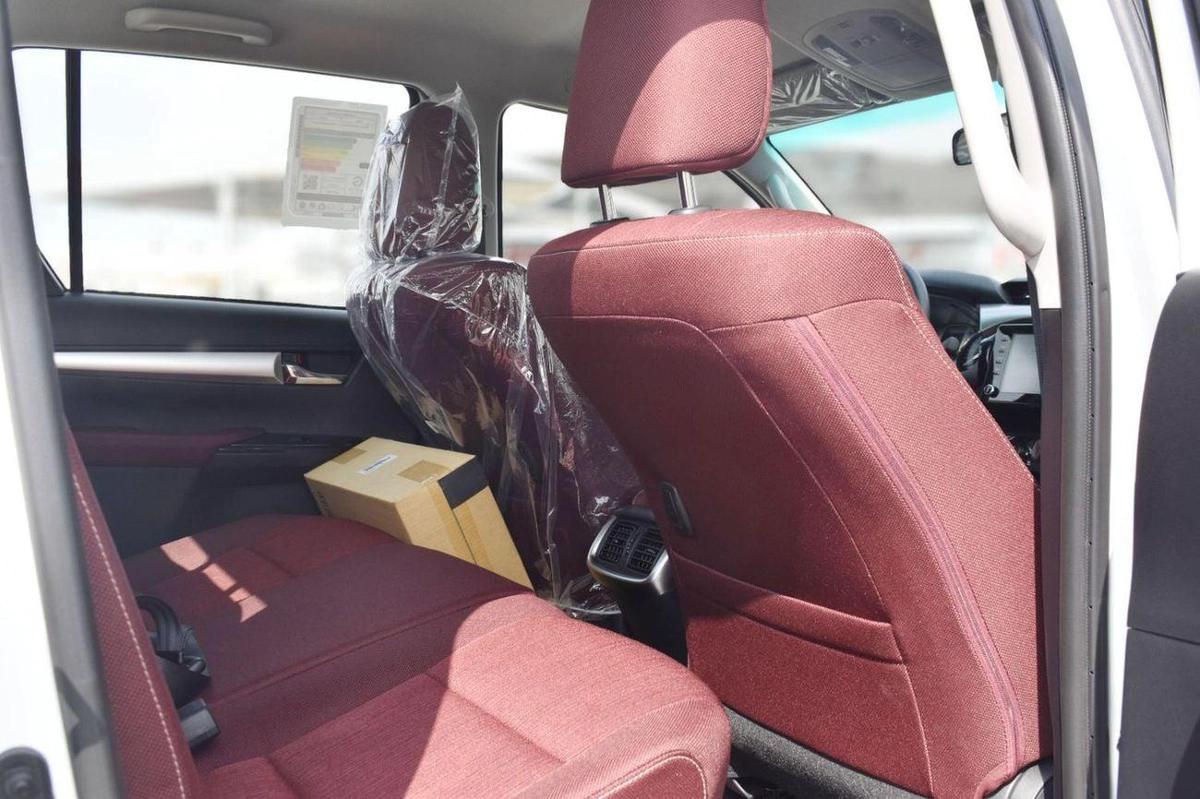 Toyota Hilux FULL OPTION SR5 AT 2.7-15-15