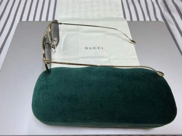 Gucci Gold Navigator (GG 1183S) sunglasses with case and cloth