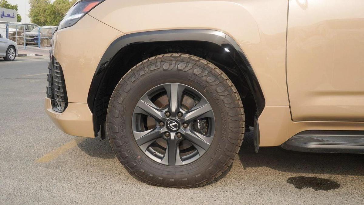 Lexus LX 600 3.5L V6-18-18