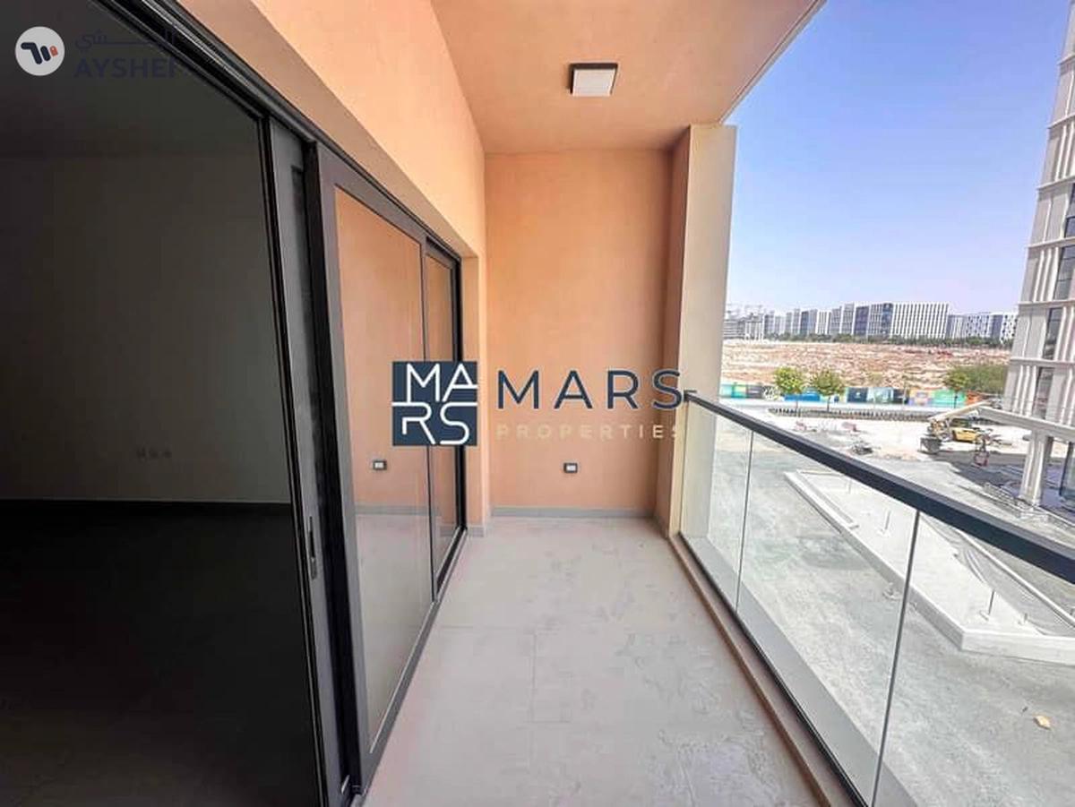 Big studio with balcony open view gym pool parking-0-landscape