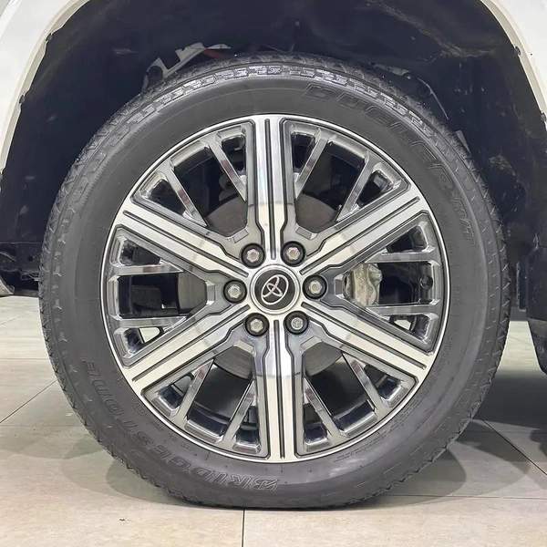 Toyota Tundra Capstone