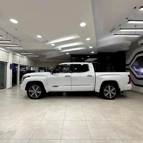 Toyota Tundra Capstone