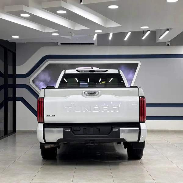 Toyota Tundra Capstone