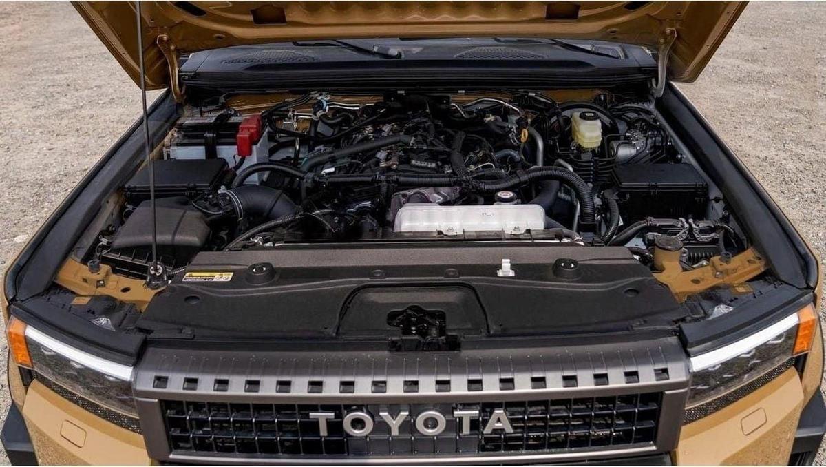Toyota Prado TOYOTA PRADO 250 WX+ LUXURY 2.4P AT MY2025 - SAND-8-8