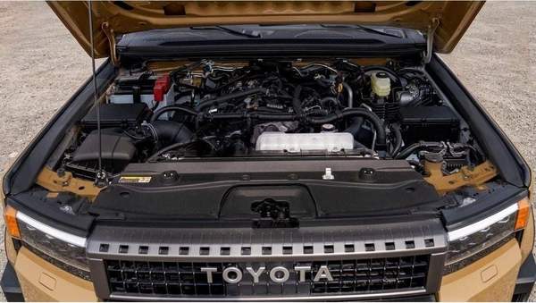 Toyota Prado TOYOTA PRADO 250 WX+ LUXURY 2.4P AT MY2025 - SAND