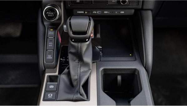 Toyota Prado TOYOTA PRADO 250 WX+ LUXURY 2.4P AT MY2025 - SAND