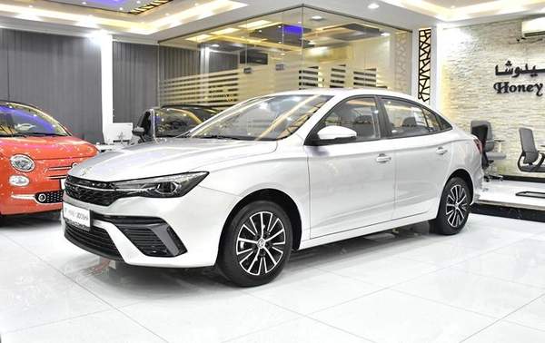 MG 5 ( 2026 Model ) in Silver Color GCC Specs