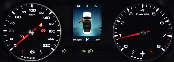 MG 5 ( 2026 Model ) in Silver Color GCC Specs