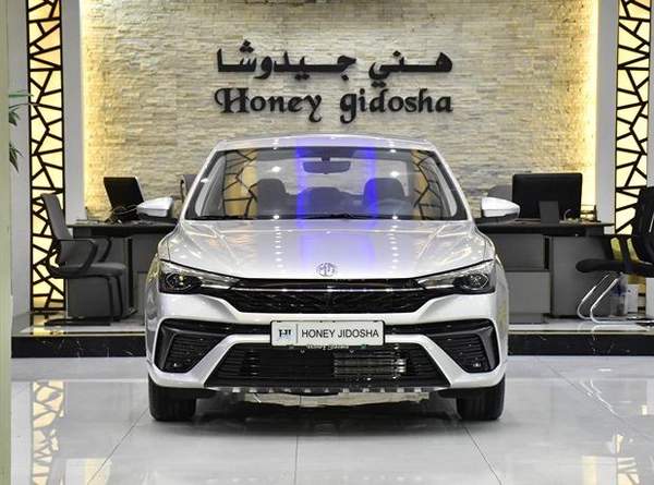 MG 5 ( 2026 Model ) in Silver Color GCC Specs