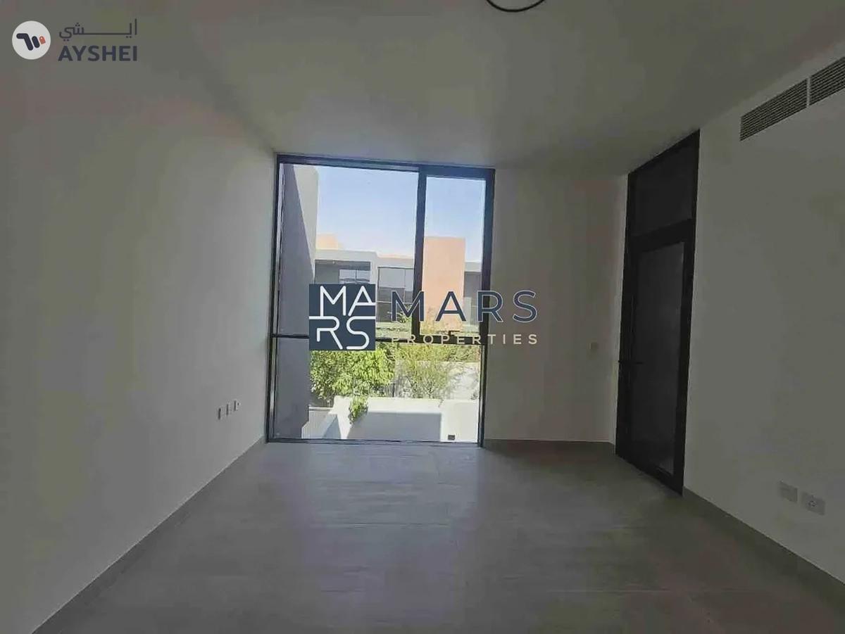 SPACIOUS | Big Lyout | Prime Location-0-landscape