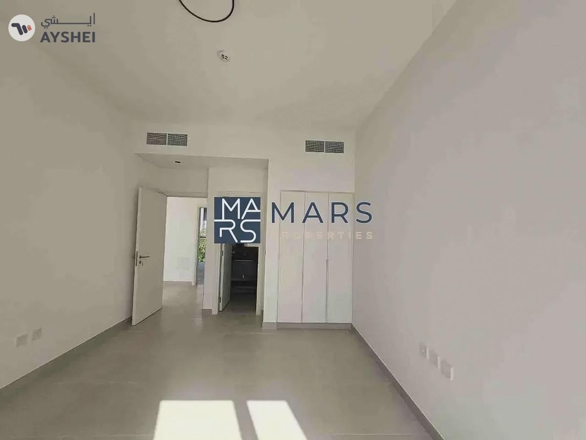 SPACIOUS | Big Lyout | Prime Location-5-5