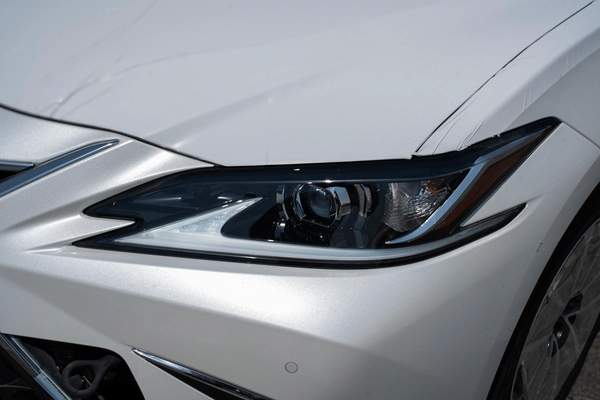 Lexus ES-Series 300 h