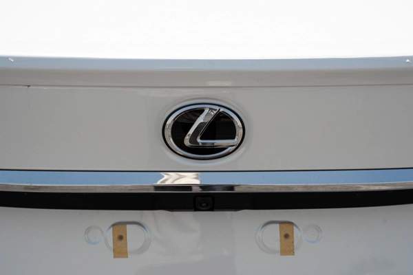 Lexus ES-Series 300 h
