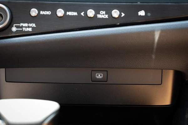 Lexus ES-Series 300 h