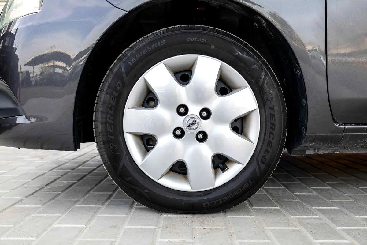 AED 400 Monthly l Nissan Sunny SV 1.5L l GCC l Zero Down Payment l 3 Months Warranty-7-7