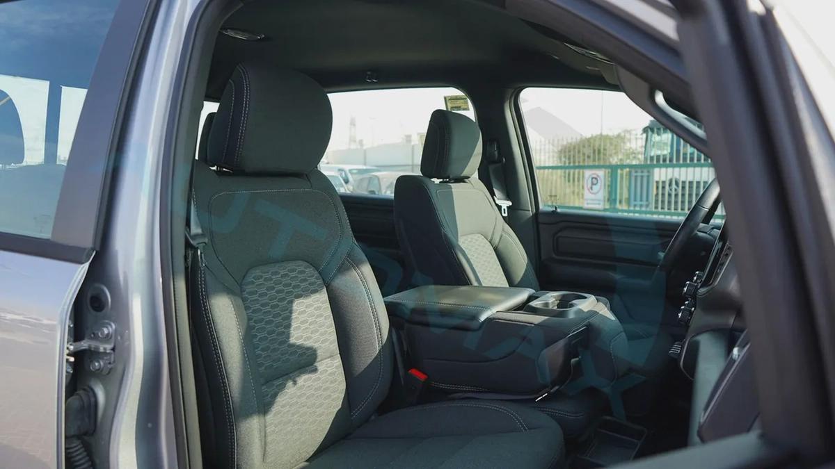 ( Only For Export ) 2025/2025 RAM 1500 Tradesman Hurricane SO 3.0TT Crew Cab 4X4 GCC BRAND NEW-13-13