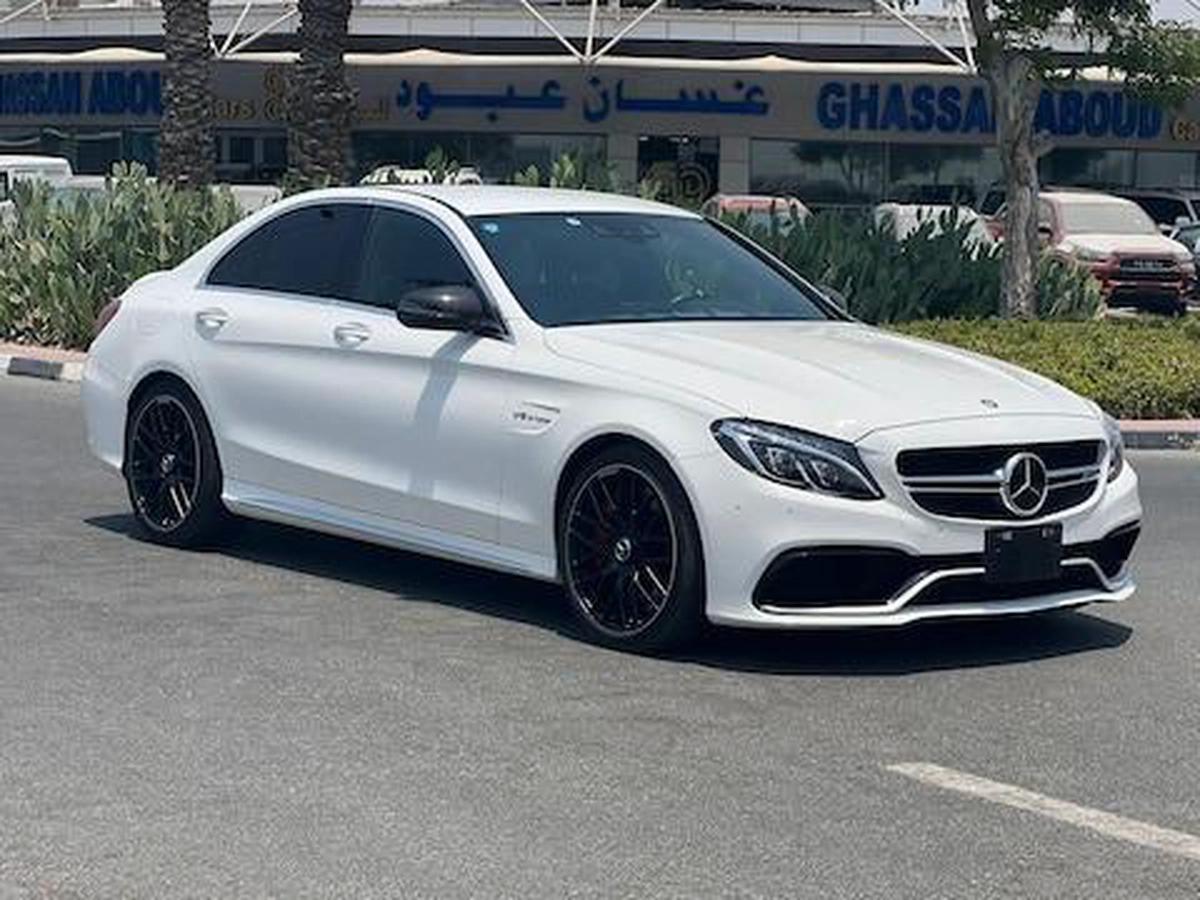 MERCEDES BENZ C63 S 2017-2-2