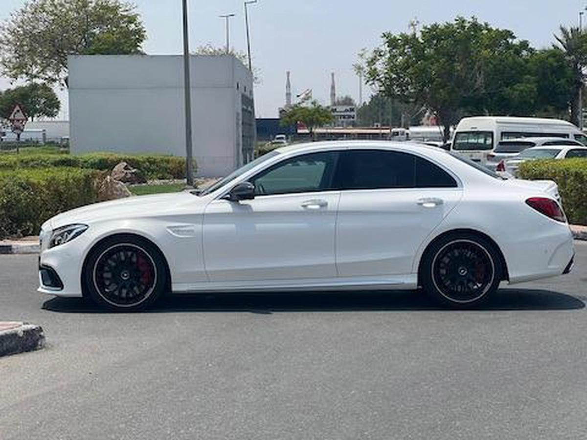 MERCEDES BENZ C63 S 2017-1-1