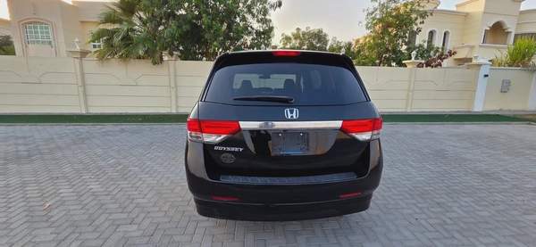 2016-Honda odyssey with Electric Ramp and Wheelchair+Passengers -Excellent Condition