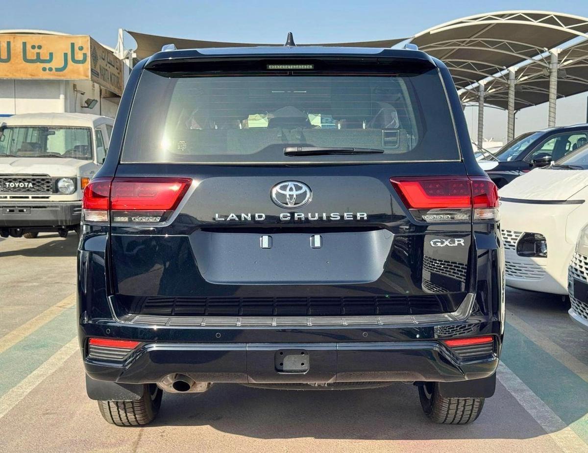 Toyota Land Cruiser GXR 4.0L Full Option | Digital Meter | SUNROOF | CODE# GXR41H-1-1