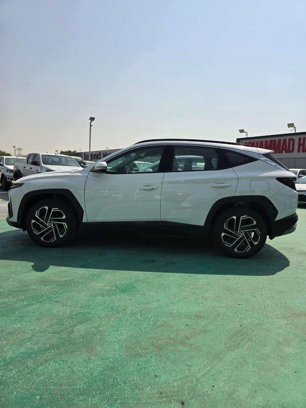 Hyundai Tucson 2.0L Smart (FWD)-3-3