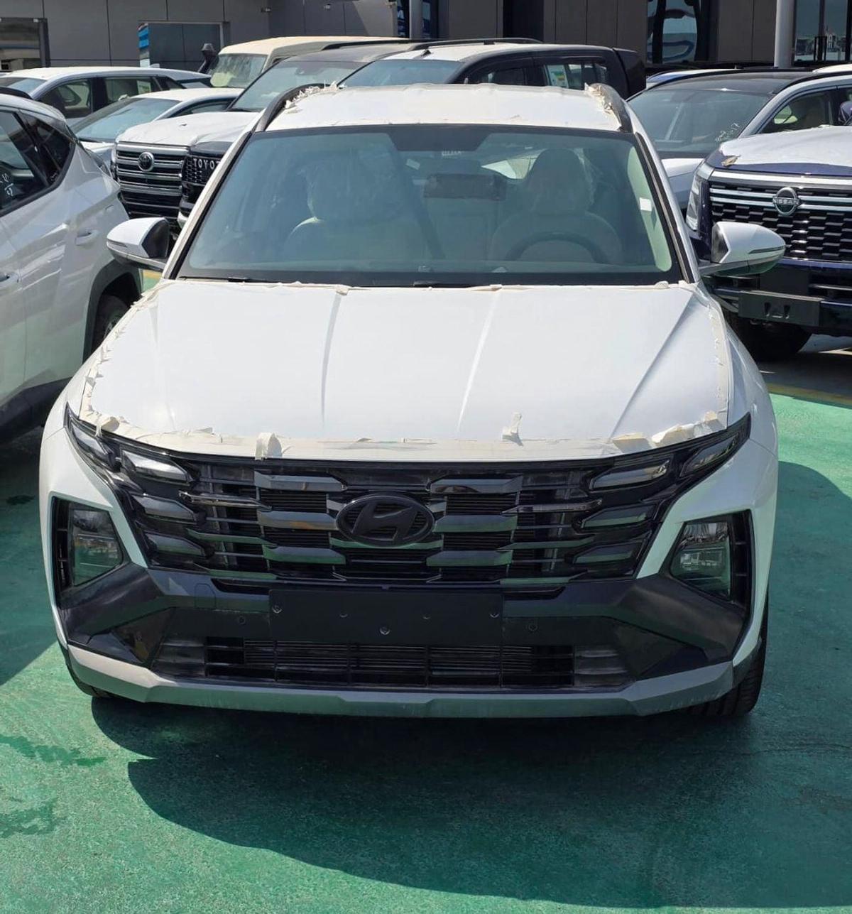 Hyundai Tucson 2.0L Smart (FWD)-4-4