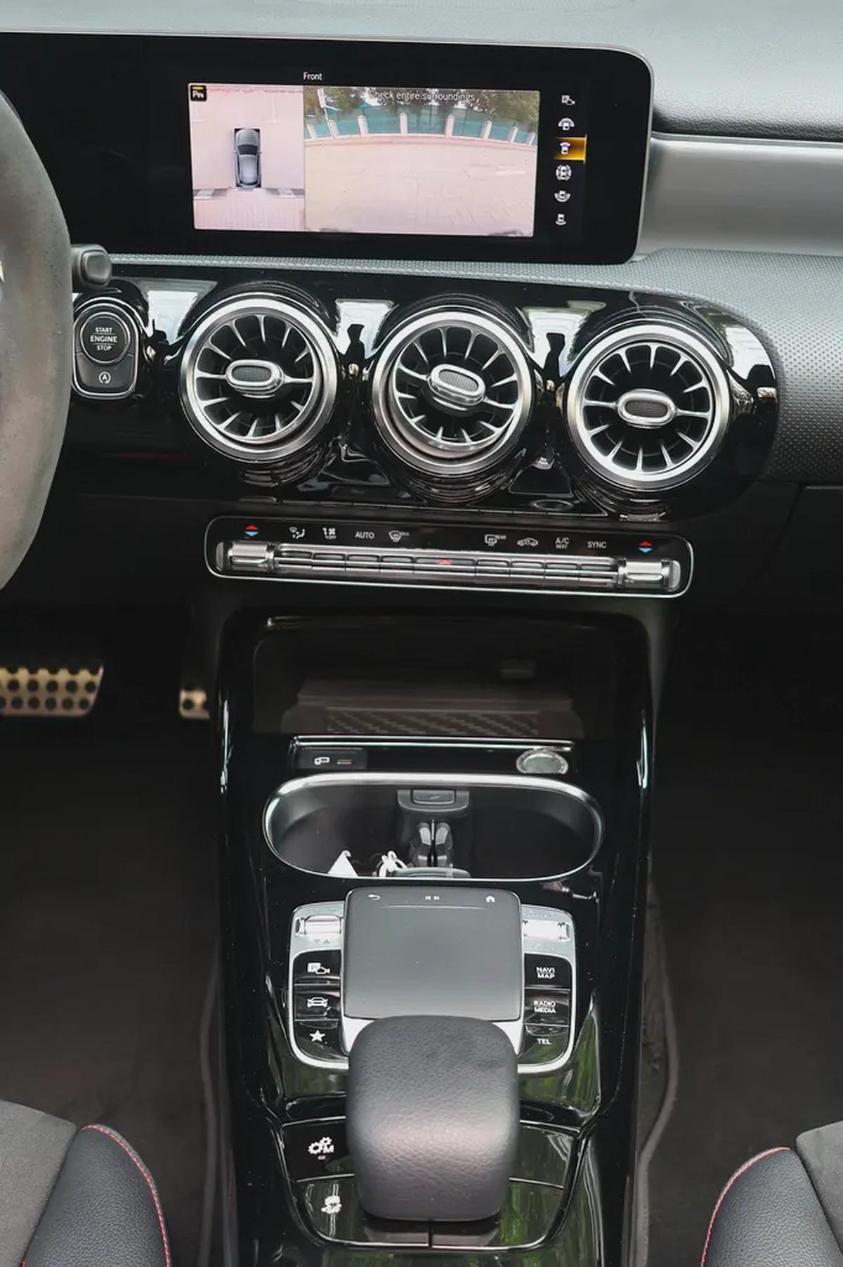 A35 AMG - GCC SPECS - UNDER WARRANTY - FULL SERVICE HISTORY - ACCIDENT FREE - EXCELENT CONDITION --14-14