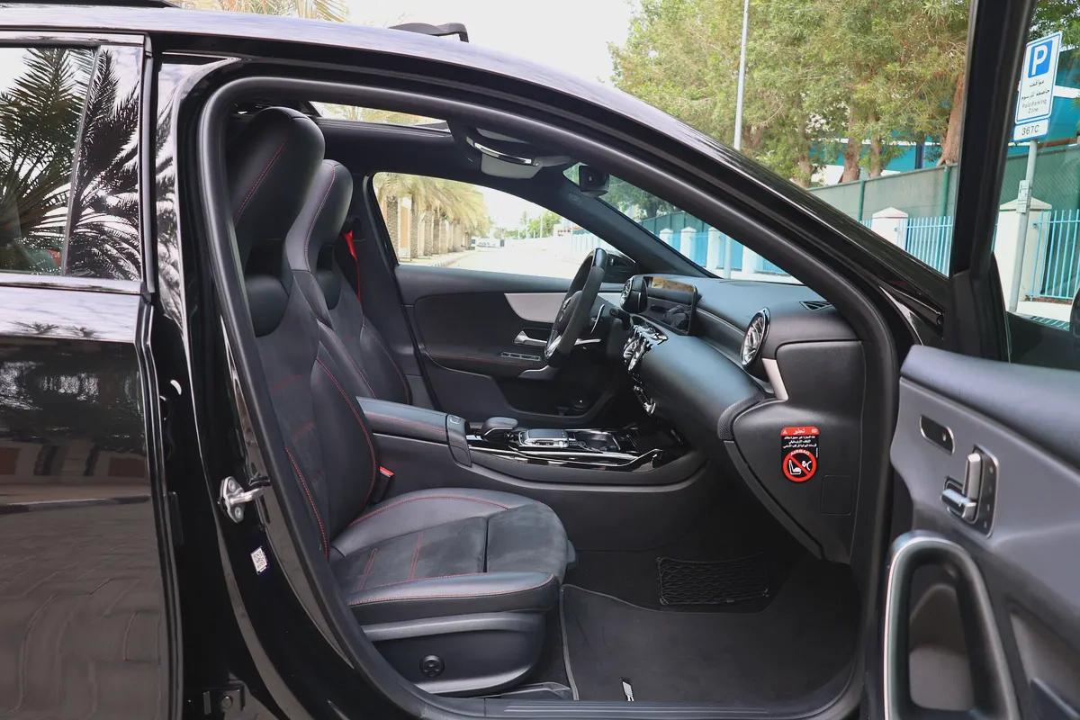 A35 AMG - GCC SPECS - UNDER WARRANTY - FULL SERVICE HISTORY - ACCIDENT FREE - EXCELENT CONDITION --16-16