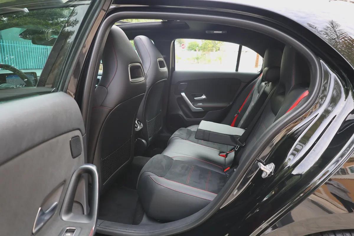 A35 AMG - GCC SPECS - UNDER WARRANTY - FULL SERVICE HISTORY - ACCIDENT FREE - EXCELENT CONDITION --17-17