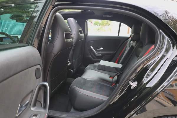 A35 AMG - GCC SPECS - UNDER WARRANTY - FULL SERVICE HISTORY - ACCIDENT FREE - EXCELENT CONDITION -