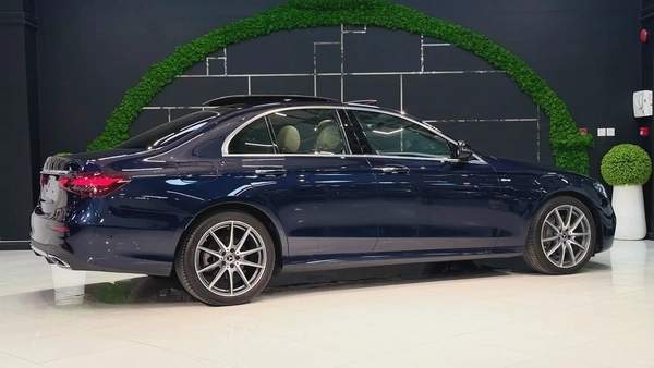 Mercedes-Benz E 300 2023 GCC Specs - Like New!