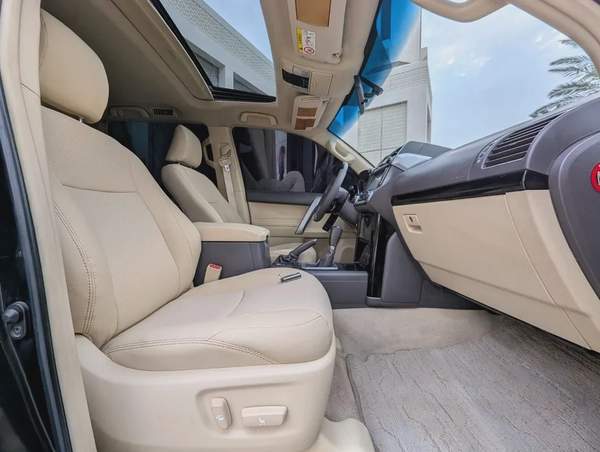 TOYOTA PRADO 2015 FULL OPTION GCC V6 4.0L IN EXCELLENT CONDITION