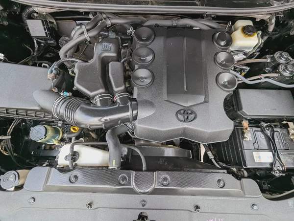 TOYOTA PRADO 2015 FULL OPTION GCC V6 4.0L IN EXCELLENT CONDITION