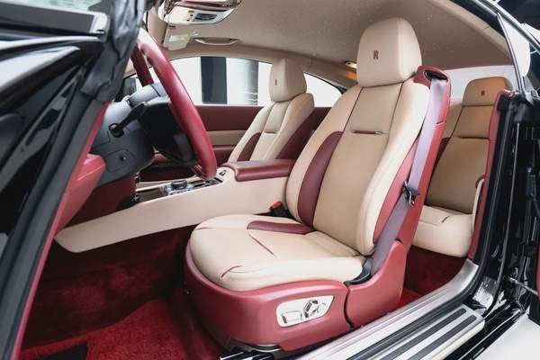2019 ROLLS ROYCE WRAITH. GCC. BESPOKE AUDIO. 4 BUTTONS. STARLIGHT.