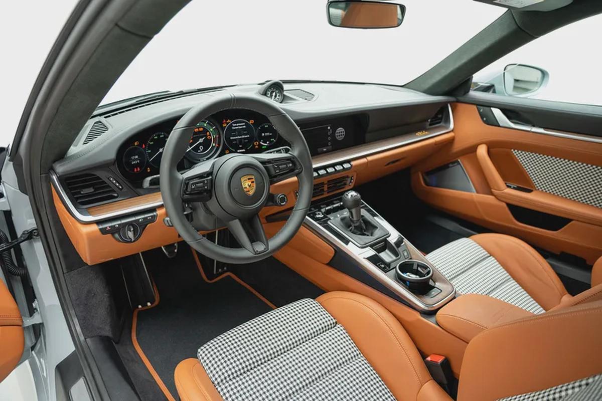 2023 PORSCHE 911 SPORT CLASSIC OF 1250.-9-9