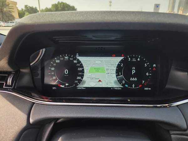 Range Rover Evoque SE P200 R-Dynamic 2021 Model GCC Specs With Full Service History And Warranty