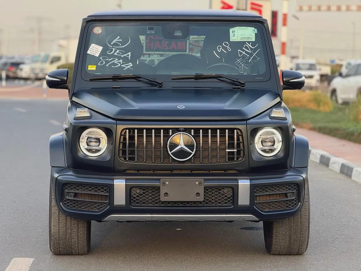 2022 - MERCEDES BENZ G63 - SUPER CLEAN - LIKE NEW - ONLY 33,000 KM-2-2