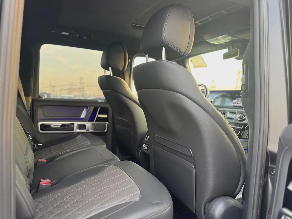 2022 - MERCEDES BENZ G63 - SUPER CLEAN - LIKE NEW - ONLY 33,000 KM-15-15