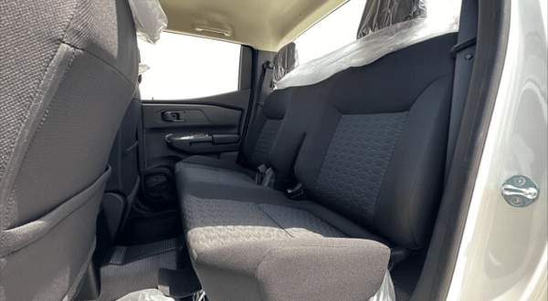 Mitsubishi L200 Mitsubishi L200 2.4L DIESEL DC 4WD GL New Face 5MT