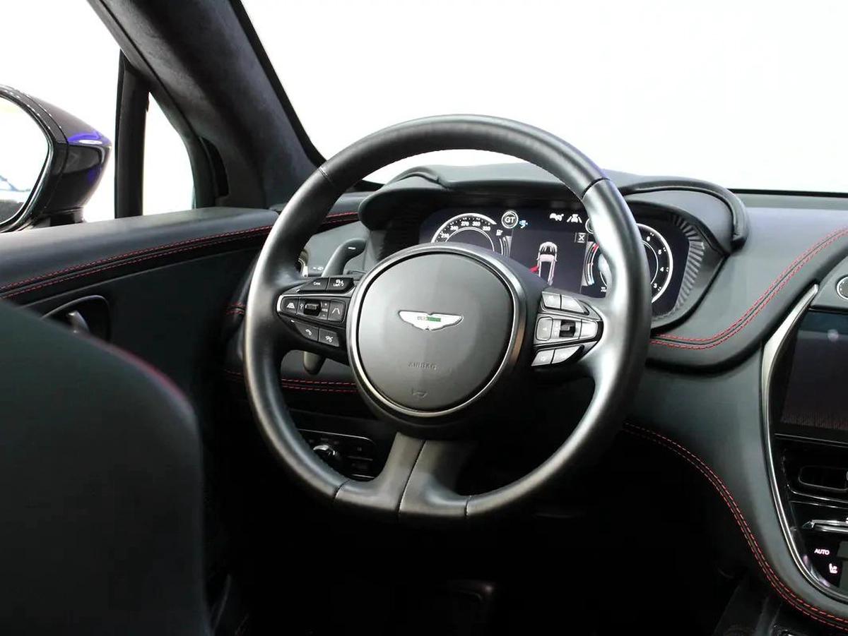 2022 - Aston Martin DBX 550 - Low mileage-5-5