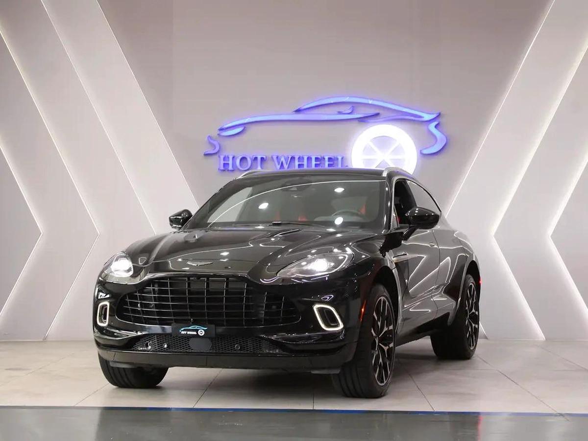 2022 - Aston Martin DBX 550 - Low mileage-0-0