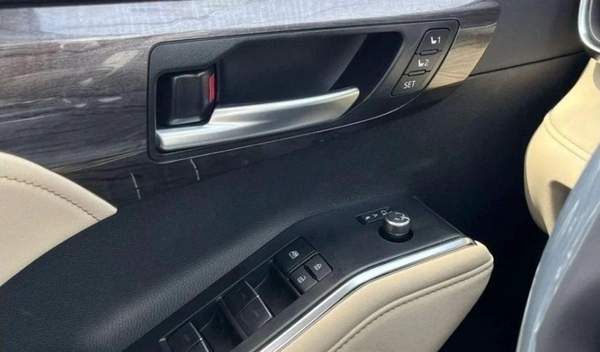 Toyota Highlander Toyota Highlander 2025 TOYOTA HIGLANDER LIMITED HYBRID 2.5L WITH JBL SPEAKER, HEADS UP DISPLAY